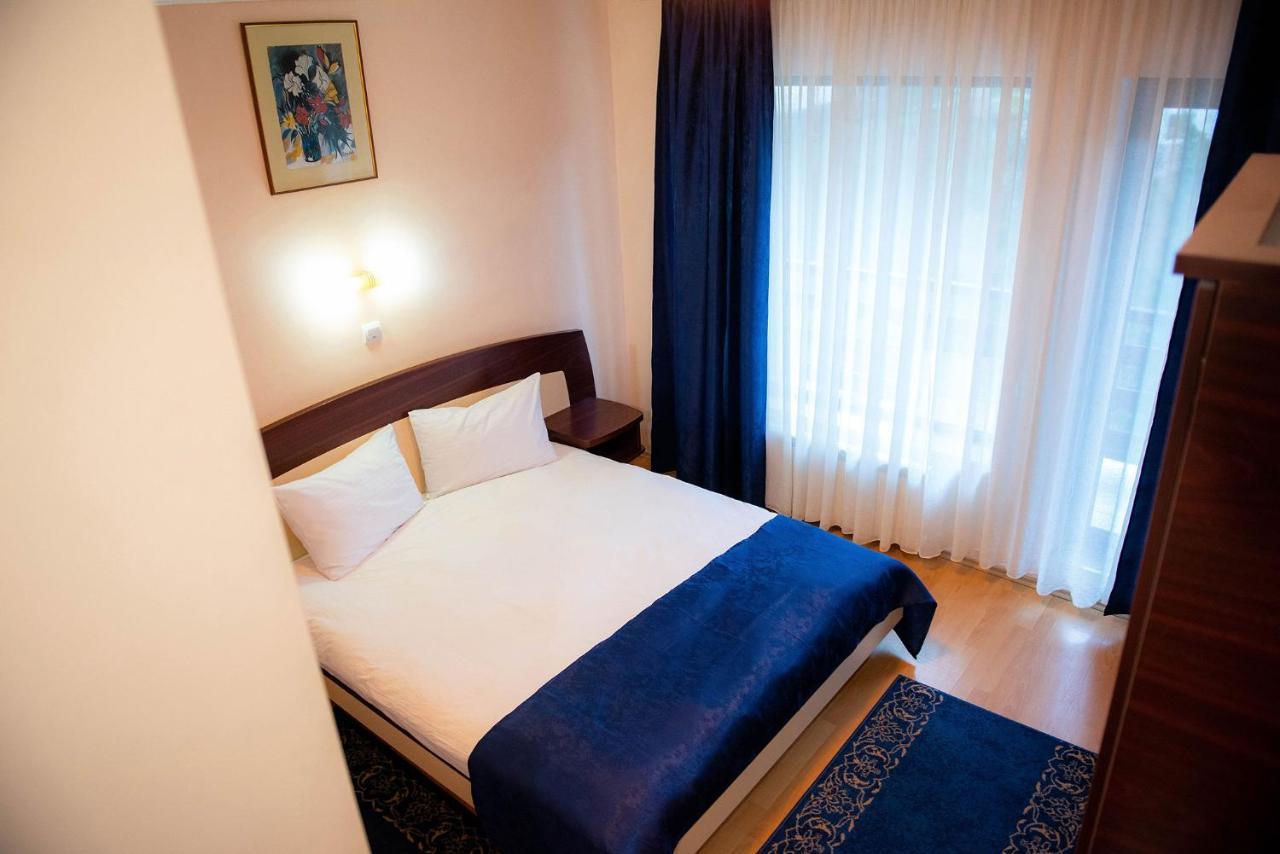 Hotel Casa Maia Buşteni Exterior foto