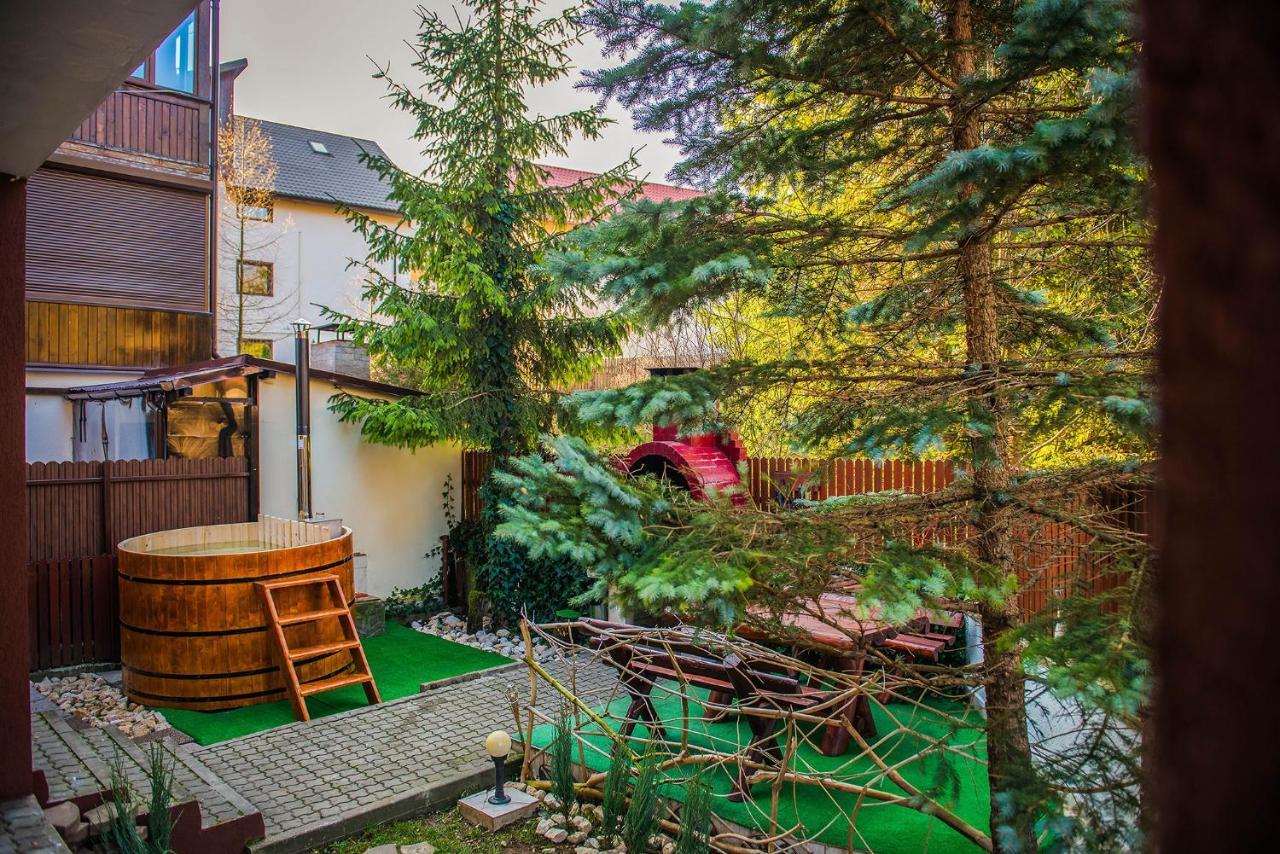 Hotel Casa Maia Buşteni Exterior foto