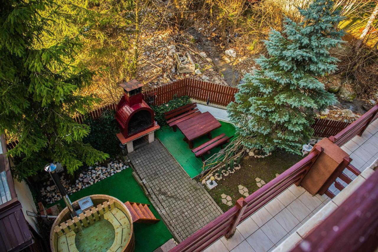 Hotel Casa Maia Buşteni Exterior foto